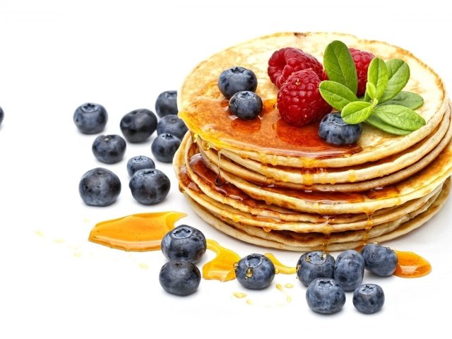 Обои мята, малина, ягоды, черника, завтрак, мед, блинчики, блины, mint, raspberry, berries, blueberries, breakfast, honey, pancakes разрешение 1920x1200 Загрузить