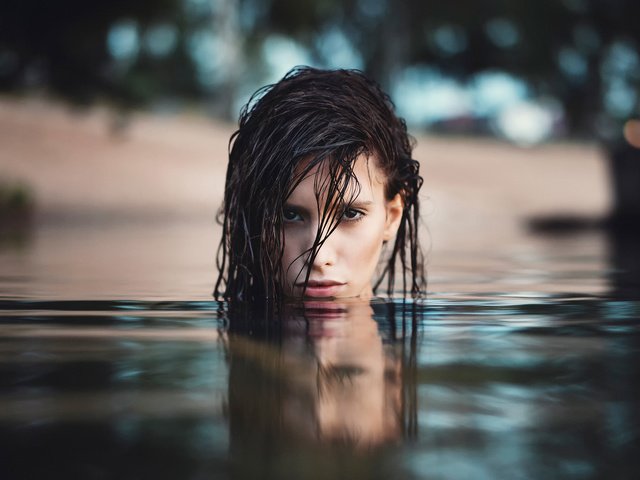 Обои вода, девушка, отражение, брюнетка, взгляд, лицо, clara, мартин кюн, water, girl, reflection, brunette, look, face, martin kuhn разрешение 1920x1280 Загрузить