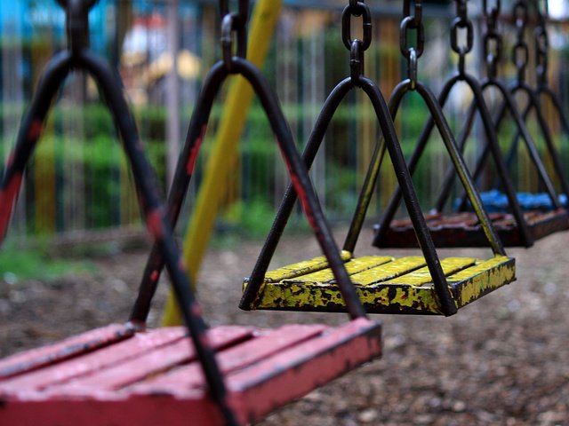 Обои качели, игровая площадка для детей, swing, playground for children разрешение 2048x1365 Загрузить