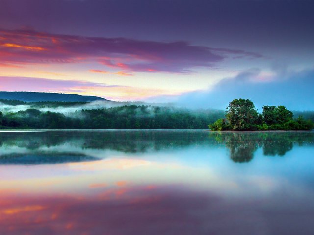 Обои деревья, вода, озеро, лес, отражение, пейзаж, туман, trees, water, lake, forest, reflection, landscape, fog разрешение 2048x1247 Загрузить