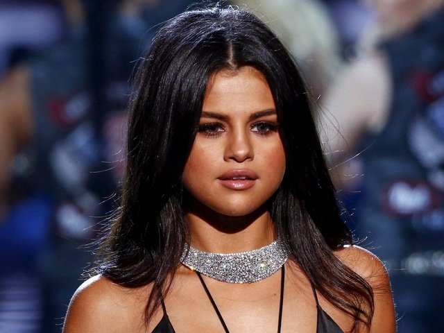 Обои девушка, модель, лицо, певица, селена гомес, селена гомез, girl, model, face, singer, selena gomez разрешение 2024x1619 Загрузить