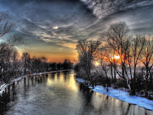 Обои деревья, река, снег, закат, зима, trees, river, snow, sunset, winter разрешение 2560x1600 Загрузить