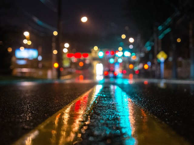 Обои дорога, огни, город, дождь, road, lights, the city, rain разрешение 2560x1600 Загрузить