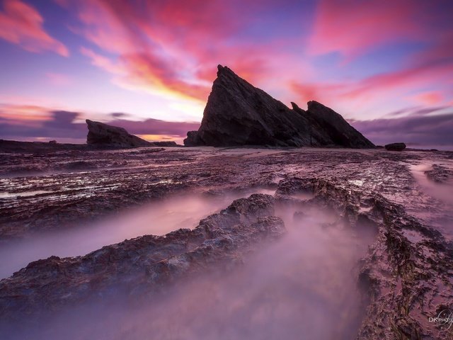 Обои скалы, море, рассвет, побережье, rocks, sea, dawn, coast разрешение 2048x1366 Загрузить