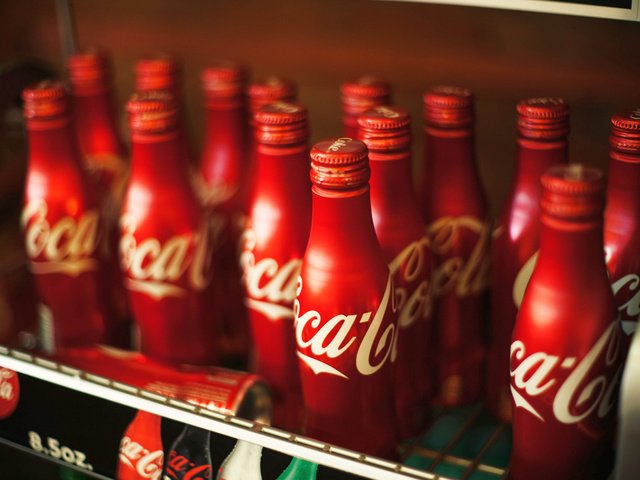 Обои напиток, бутылки, кока-кола, drink, bottle, coca-cola разрешение 2048x1365 Загрузить