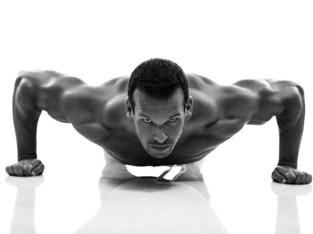 Обои мужчина, мужики, фитнес, отжимания, male, men, fitness, pushups разрешение 5478x3840 Загрузить