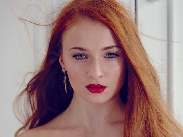 Обои глаза, портрет, рыжая, губы, актриса, софи тернер, eyes, portrait, red, lips, actress, sophie turner разрешение 1920x1577 Загрузить