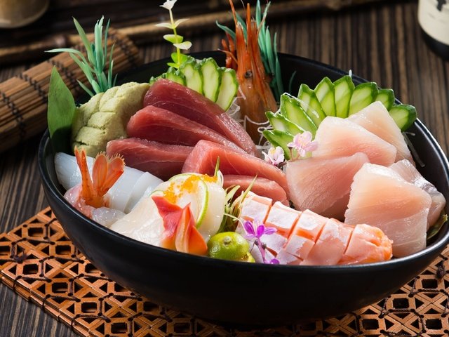 Обои рыба, морепродукты, креветки, огурец, лосось, тунец, fish, seafood, shrimp, cucumber, salmon, tuna разрешение 2600x1550 Загрузить