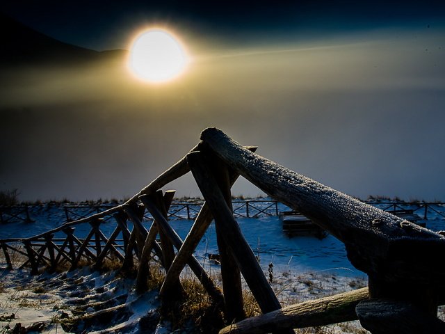 Обои ночь, зима, луна, забор, night, winter, the moon, the fence разрешение 1920x1248 Загрузить