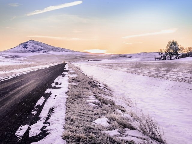 Обои дорога, снег, поле, road, snow, field разрешение 2047x1265 Загрузить