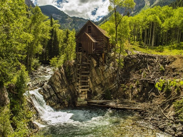 Обои деревья, течение, горы, колорадо, камни, водяная мельница, лес, crystal river, водопад, сша, сооружение, речка, trees, for, mountains, colorado, stones, water mill, forest, waterfall, usa, construction, river разрешение 2880x1915 Загрузить