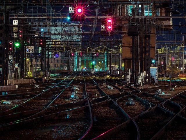 Обои ночь, фонари, железная дорога, станция, ноч, railroads, night, lights, railroad, station разрешение 4485x2989 Загрузить