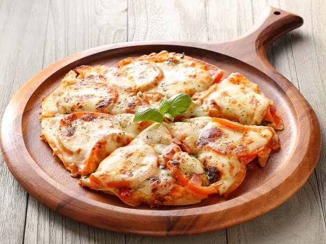 Обои сыр, куски, пицца, cheese, pieces, pizza разрешение 2880x1894 Загрузить