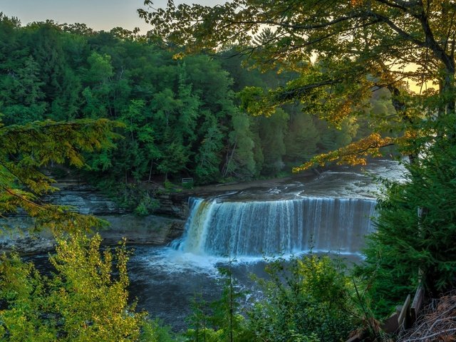 Обои деревья, река, водопад, осень, поток, природа. водопад, trees, river, waterfall, autumn, stream, nature. waterfall разрешение 1920x1241 Загрузить