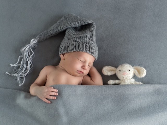 Обои сон, дети, игрушка, ребенок, одеяло, малыш, младенец, шапочка, sleep, children, toy, child, blanket, baby, cap разрешение 2048x1367 Загрузить