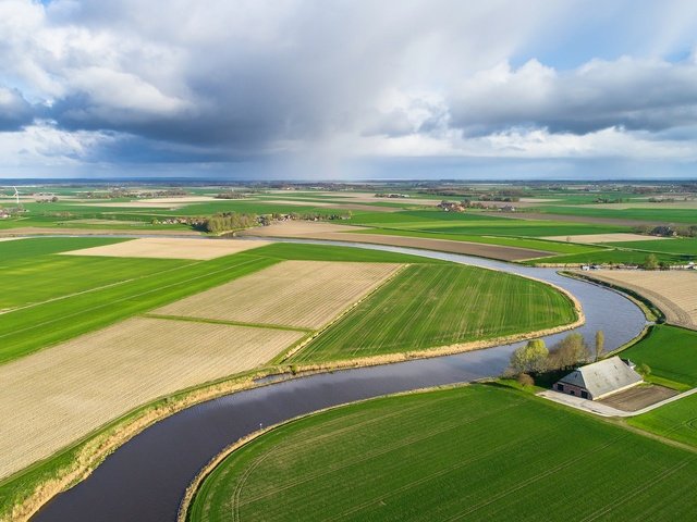 Обои небо, облака, река, природа, долина, the sky, clouds, river, nature, valley разрешение 2048x1217 Загрузить