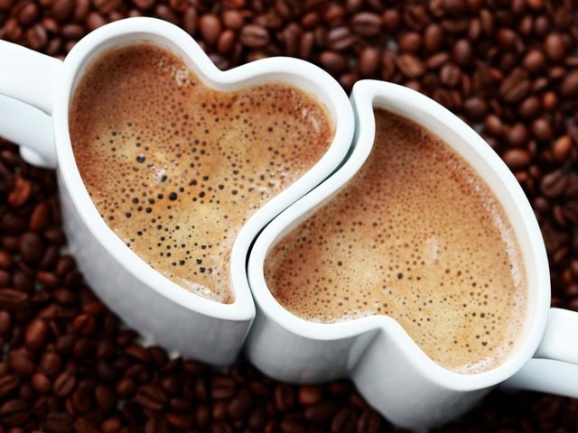 Обои кофе, сердце, любовь, кофейные зерна, чашки, пенка, coffee, heart, love, coffee beans, cup, foam разрешение 1920x1080 Загрузить