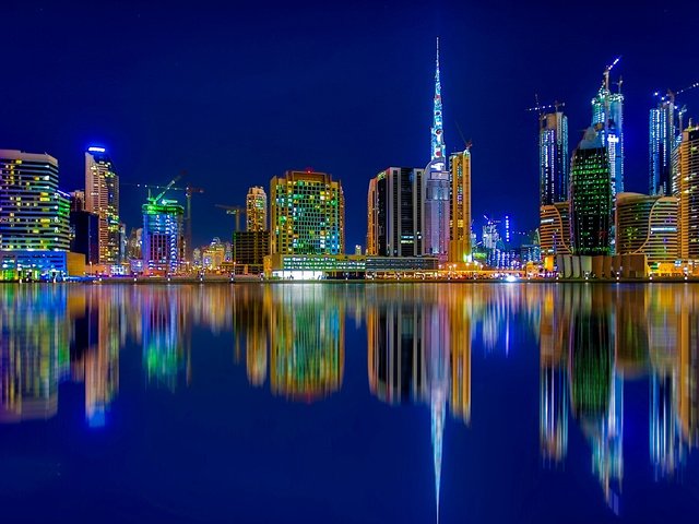 Обои отражение, город, дубай, оаэ, reflection, the city, dubai, uae разрешение 1920x1200 Загрузить