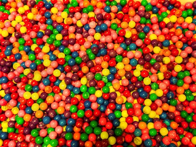Обои разноцветные, конфеты, сладкое, драже, скитлс, colorful, candy, sweet, pills разрешение 5212x3468 Загрузить
