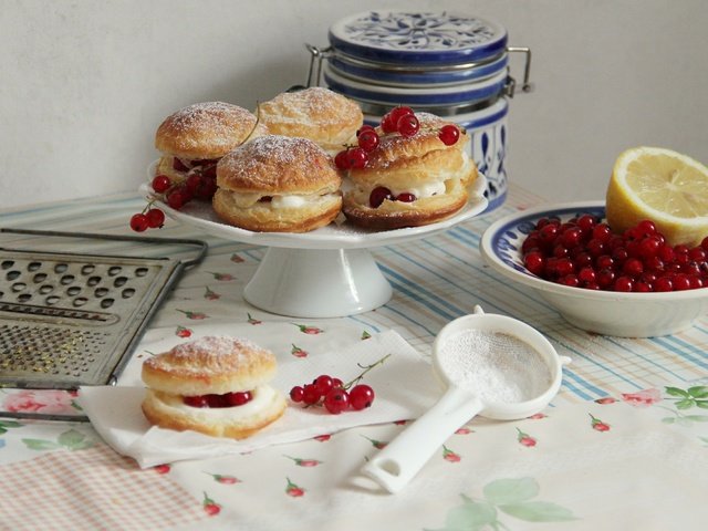 Обои сладости, лимон, выпечка, красная смородина, пирожные, sweets, lemon, cakes, red currant разрешение 3000x1912 Загрузить