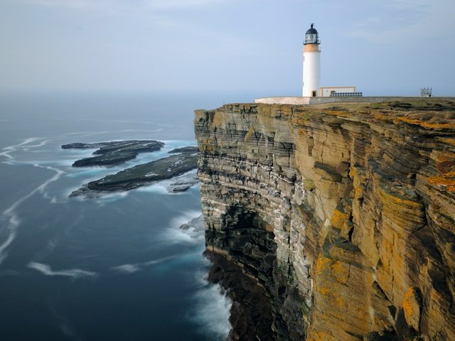 Обои берег, море, скала, маяк, побережье, shore, sea, rock, lighthouse, coast разрешение 1920x1280 Загрузить