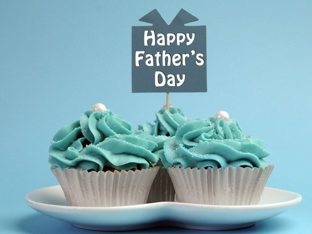 Обои подарок, сладкое, тарелка, выпечка, кексы, день отца, gift, sweet, plate, cakes, cupcakes, father's day разрешение 1920x1080 Загрузить