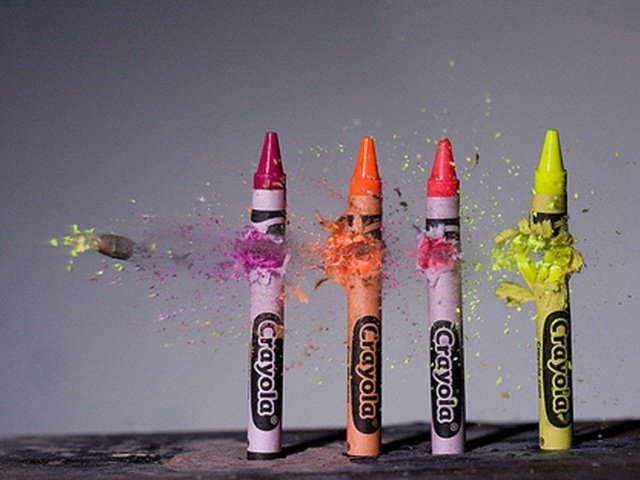 Обои разноцветные, карандаши, цветные, пуля, окрас, макросьемка, мелки, colorful, pencils, colored, bullet, color, microsemi, crayons разрешение 2560x1600 Загрузить