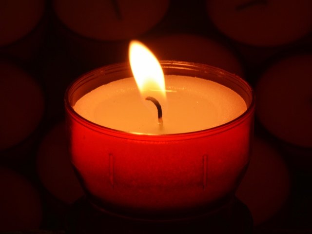 Обои свет, пламя, огонь, темный фон, свечка, свеча, light, flame, fire, the dark background, candle разрешение 5108x3411 Загрузить