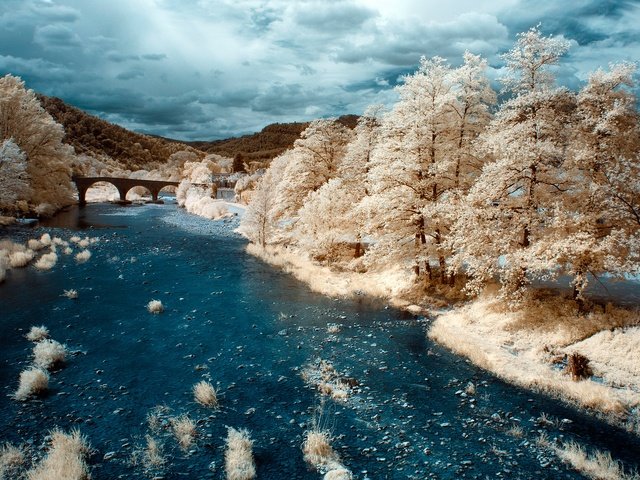 Обои река, мост, франция, инфракрасный снимок, сен-жан-дю-гар, river, bridge, france, infrared the, saint-jean-du-gard разрешение 2048x1365 Загрузить