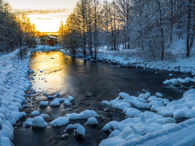 Обои деревья, река, снег, природа, закат, зима, дом, trees, river, snow, nature, sunset, winter, house разрешение 1920x1200 Загрузить