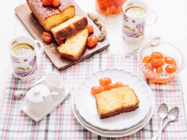 Обои фрукты, чай, выпечка, цитрусы, кекс, кумкват, fruit, tea, cakes, citrus, cupcake, kumquat разрешение 2048x1370 Загрузить