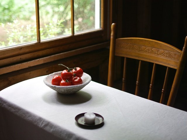 Обои стол, окно, овощи, свеча, помидоры, table, window, vegetables, candle, tomatoes разрешение 2048x1365 Загрузить