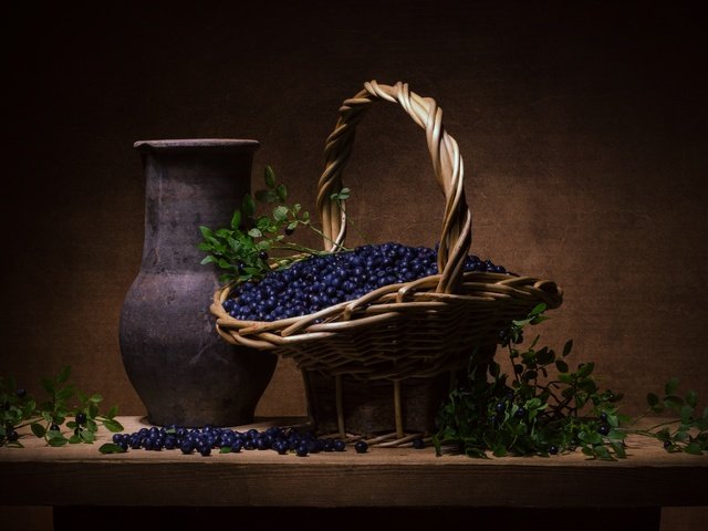 Обои зелень, ягода, корзина, черника, ваза, натюрморт, greens, berry, basket, blueberries, vase, still life разрешение 4840x3136 Загрузить