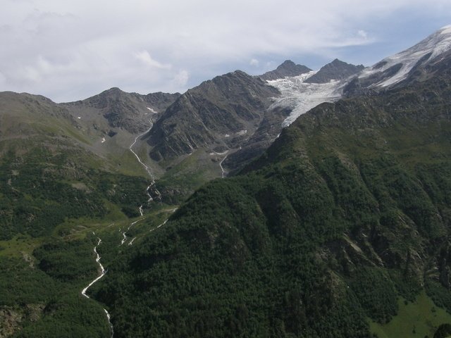 Обои небо, облака, горы, природа, пейзаж, долина, the sky, clouds, mountains, nature, landscape, valley разрешение 1920x1080 Загрузить