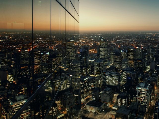 Обои отражение, высота, здание, австралия, мельбурн, reflection, height, the building, australia, melbourne разрешение 2048x2048 Загрузить