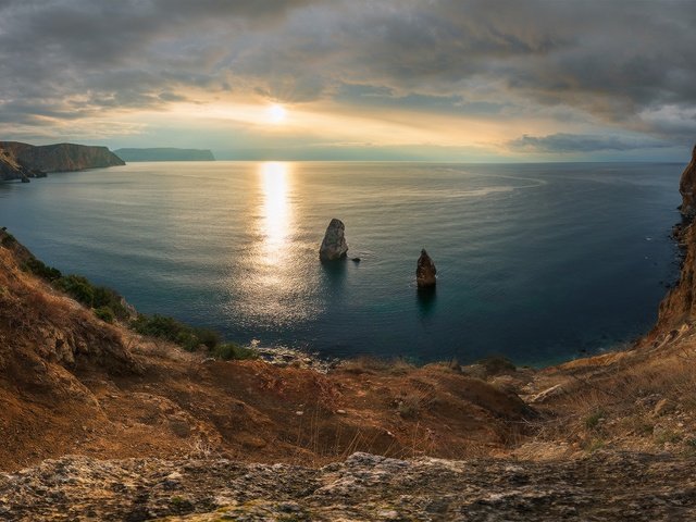 Обои скалы, мыс фиолент, закат, море, черное море, побережье, россия, крым, севастополь, rocks, cape fiolent, sunset, sea, the black sea, coast, russia, crimea, sevastopol разрешение 1987x1080 Загрузить