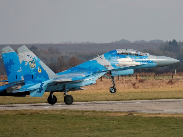 Обои истребитель, украина, су-27, ввс украины, су-27уб, fighter, ukraine, su-27, ukrainian air force, su-27ub разрешение 2112x1188 Загрузить