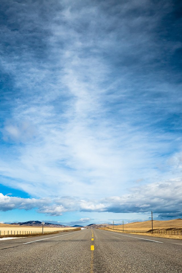 Обои дорога, канада, неба, британская колумбия, road, canada, sky, british columbia разрешение 2560x1600 Загрузить