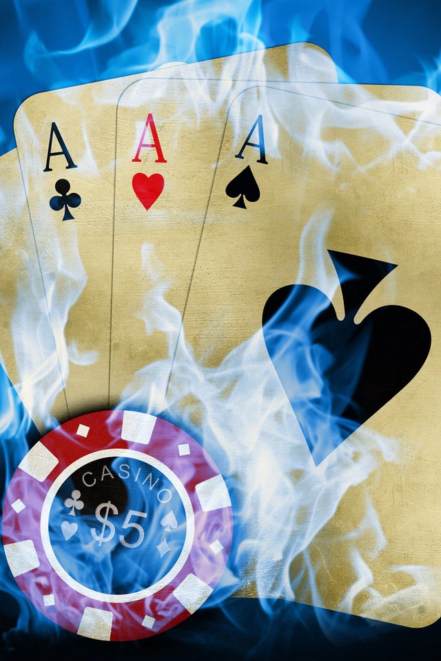 Обои казино, покер, карты, огонь, фишка, casino, poker, card, fire, the trick разрешение 2560x1600 Загрузить
