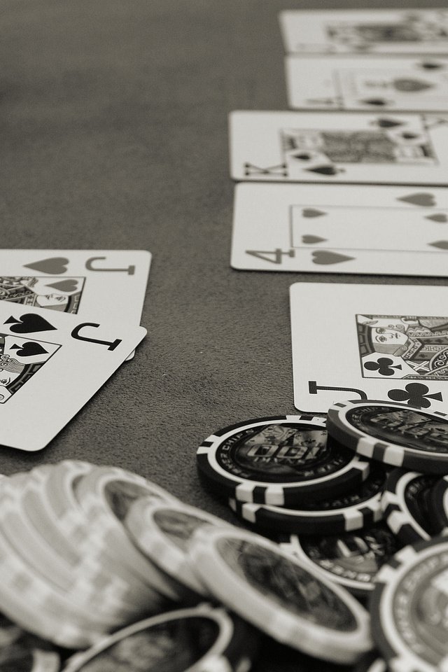 Обои покер, карты, серый, poker, card, grey разрешение 3028x2101 Загрузить