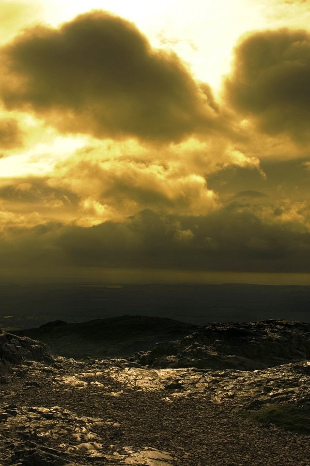 Обои небо, облака, горы, скалы, море, рассвет, горный рельеф, the sky, clouds, mountains, rocks, sea, dawn разрешение 1920x1200 Загрузить