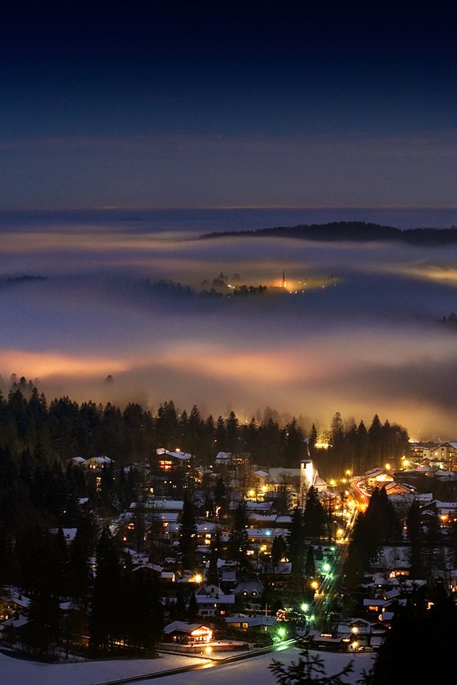 Обои вечер, зима, туман, город, альпы, the evening, winter, fog, the city, alps разрешение 1920x1200 Загрузить