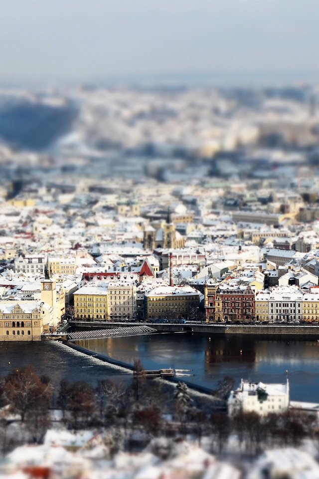 Обои снег, зима, город, прага, tilt-shift, snow, winter, the city, prague разрешение 2560x1600 Загрузить