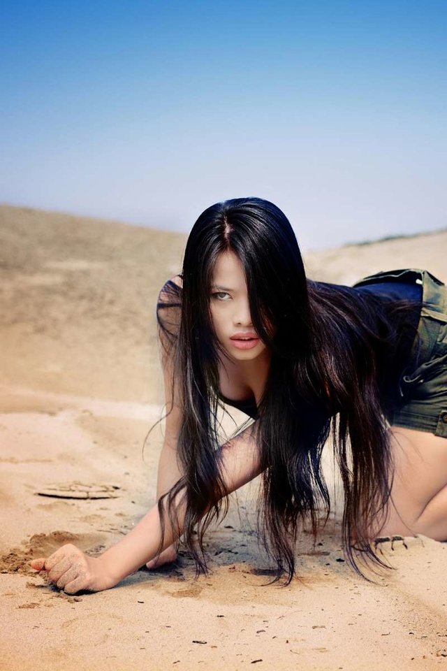 Обои брюнетка, пустыня, азиатка, brunette, desert, asian разрешение 1920x1200 Загрузить