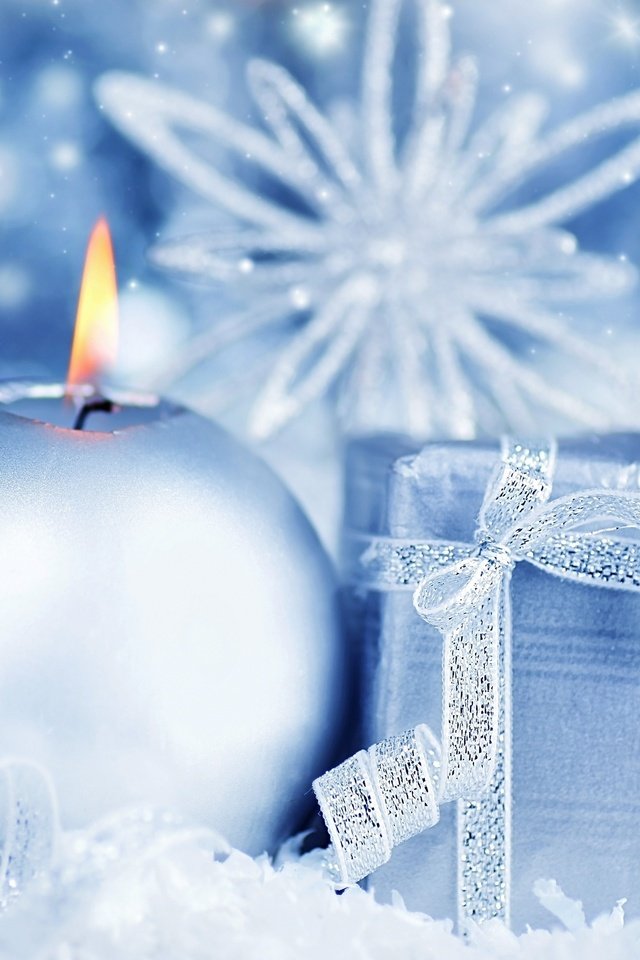 Обои новый год, зима, голубой фон, свеча, подарок, снежинка, new year, winter, blue background, candle, gift, snowflake разрешение 2560x1920 Загрузить