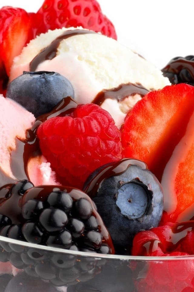 Обои малина, мороженое, клубника, черника, шоколад, сладкое, ежевика, raspberry, ice cream, strawberry, blueberries, chocolate, sweet, blackberry разрешение 1920x1200 Загрузить