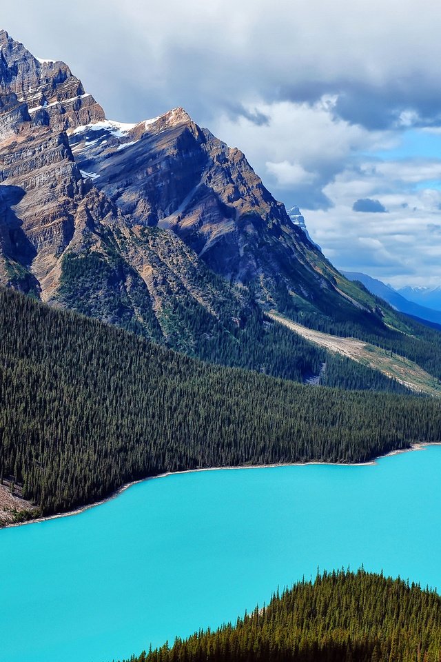 Обои озеро, горы, лес, канада, lake, mountains, forest, canada разрешение 1920x1200 Загрузить