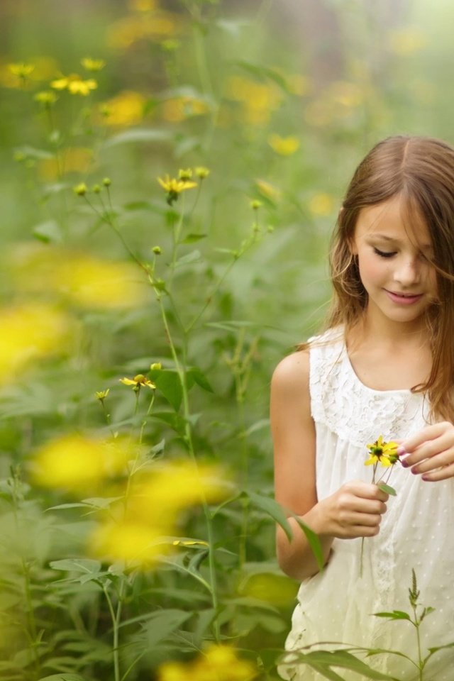 Обои цветы, природа, девочка, flowers, nature, girl разрешение 1920x1200 Загрузить