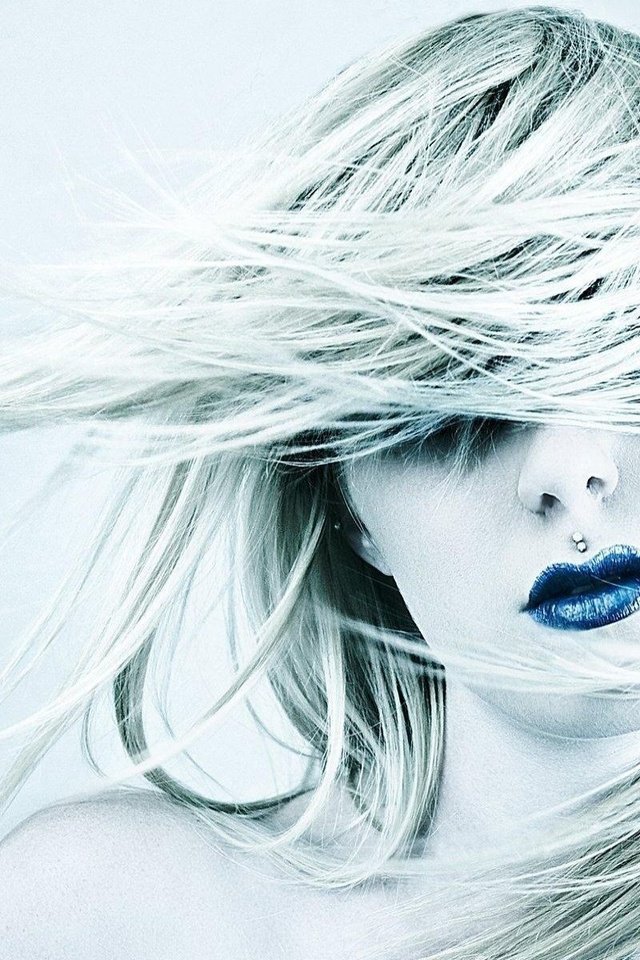 Обои девушка, холод, губы, синие, girl, cold, lips, blue разрешение 1920x1200 Загрузить
