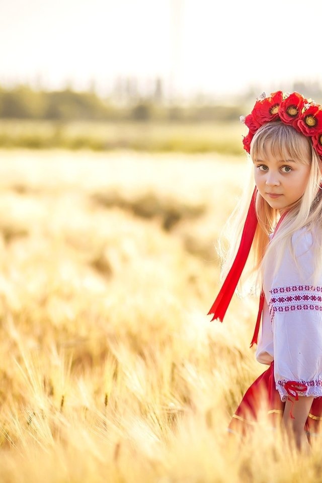 Обои поле, девочка, пшеница, венок, field, girl, wheat, wreath разрешение 2100x1380 Загрузить